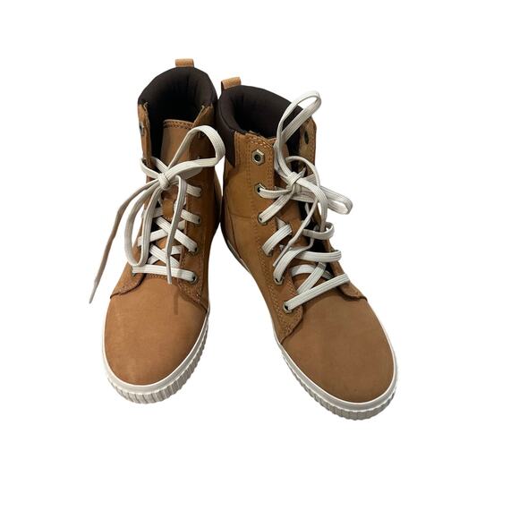 Timberland Women's Skyla Bay 6-Inch Nubuck Boots Wheat, size 6 - Picture 1 of 8